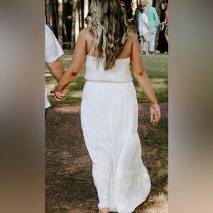White maxi dress size large WORN ONCE